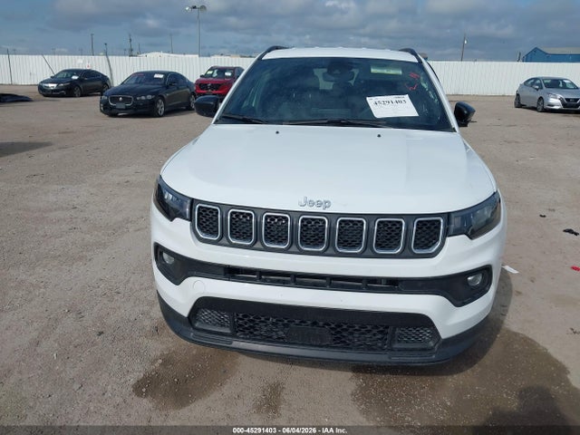2023 Jeep Compass Latitude 4x4 მანქანა იყიდება აუქციონზე, vin: 3C4NJDBN8PT553382, აუქციონის ნომერი: 45291403