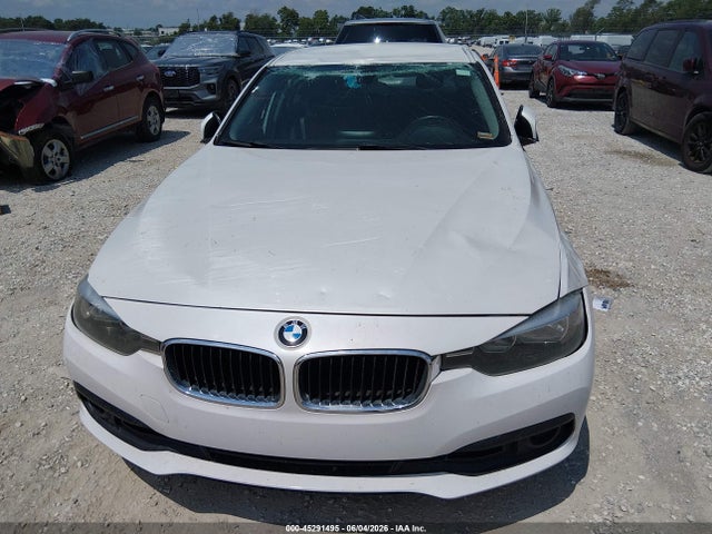 BMW 320i 2017 WBA8E1G56HNU15315 Image 6