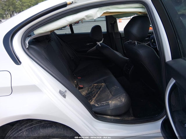 WBA8E1G56HNU15315 BMW 320i
