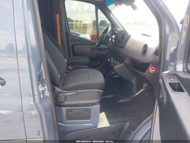 45291518 :رقم المزاد ، W1Y40CHY5MT072647 vin ، 2021 Mercedes-benz Sprinter 2500 High Roof I4 مزاد بيع