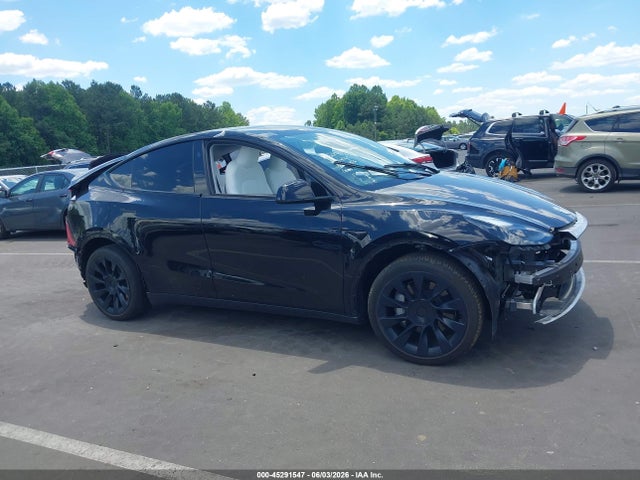 Auction sale of the 2024 Tesla Model Y Long Range Dual Motor All-wheel Drive, vin: 7SAYGDEE0RA245017, lot number: 45291547