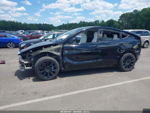 Auction sale of the 2024 Tesla Model Y Long Range Dual Motor All-wheel Drive, vin: 7SAYGDEE0RA245017, lot number: 45291547