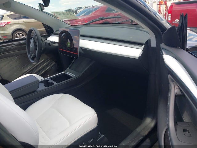 Auction sale of the 2024 Tesla Model Y Long Range Dual Motor All-wheel Drive, vin: 7SAYGDEE0RA245017, lot number: 45291547