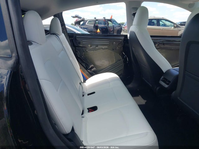 Auction sale of the 2024 Tesla Model Y Long Range Dual Motor All-wheel Drive, vin: 7SAYGDEE0RA245017, lot number: 45291547