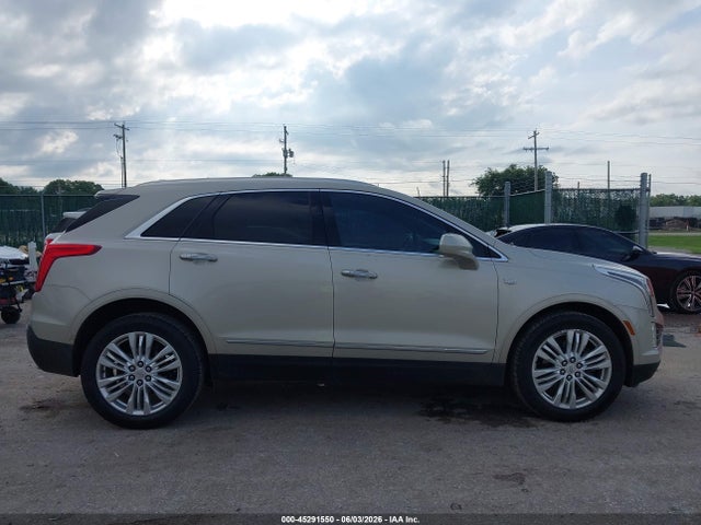 45291550 :رقم المزاد ، 1GYKNCRS5HZ198981 vin ، 2017 Cadillac Xt5 Premium Luxury مزاد بيع