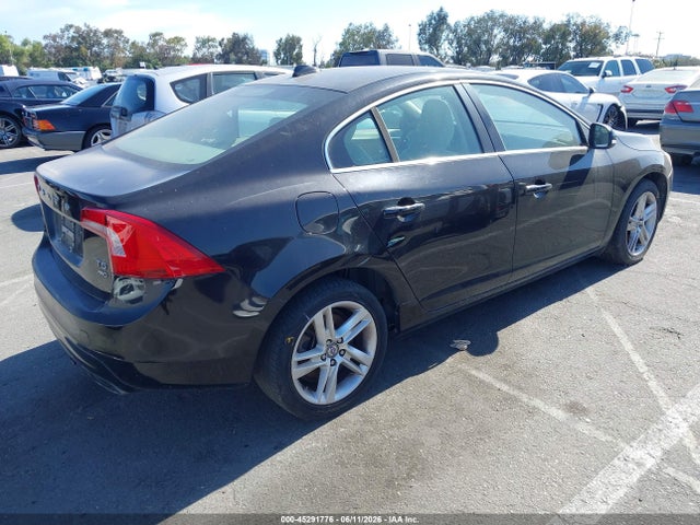 Volvo S60 T5 2014 YV1612FHXE1285835 Image 4