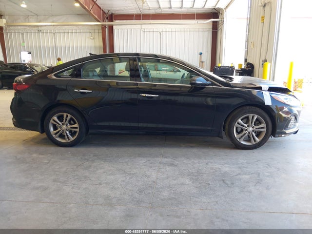 Hyundai Sonata Limited 2019 5NPE34AF2KH807570 Image 13