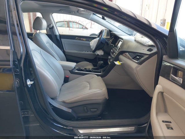 Hyundai Sonata Limited 2019 5NPE34AF2KH807570 Image 5