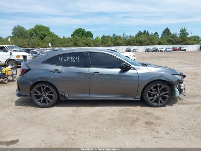 Auction sale of the 2018 Honda Civic Sport, vin: SHHFK7G49JU208899, lot number: 45291811