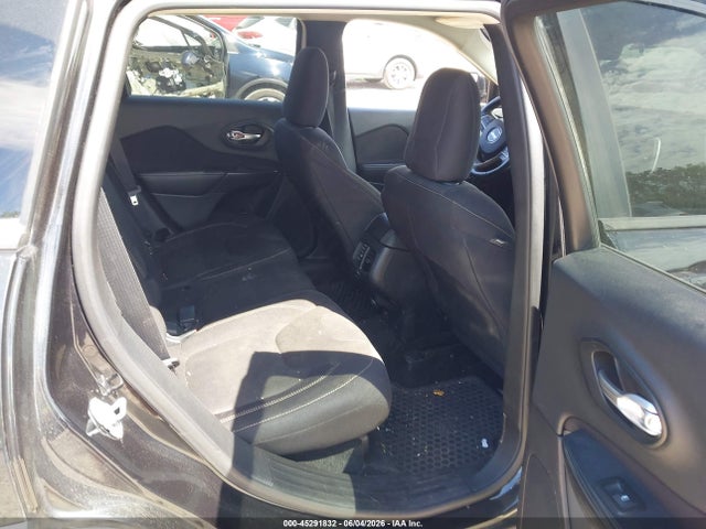 Продажа на аукционе авто 2015 Jeep Cherokee Latitude, vin: 1C4PJLCS1FW791381, номер лота: 45291832