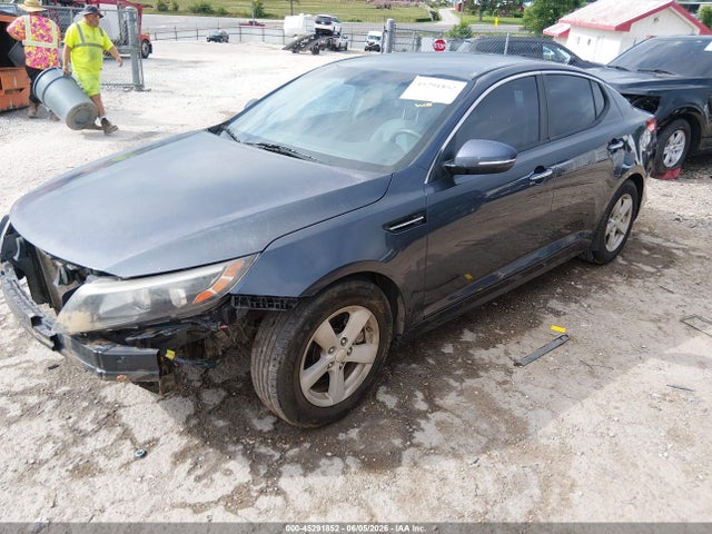 KIA Optima Lx 2015 KNAGM4A76F5572270 Image 2