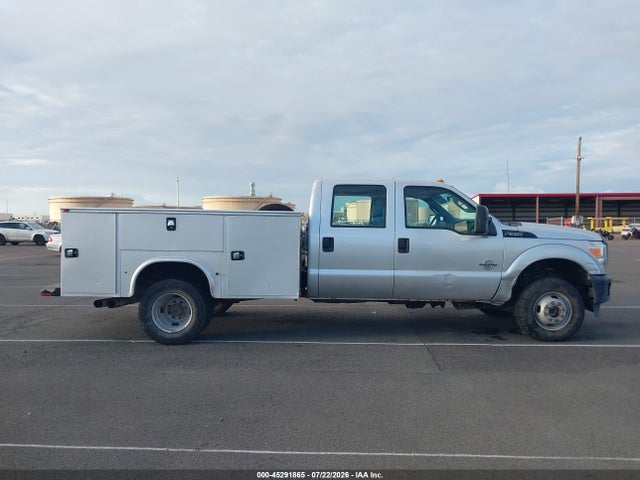 Ford F-350 Chassis Xl 2015 1FD8W3HT1FEA89490 Image 18