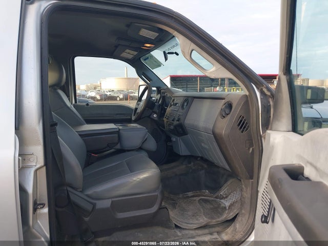 Ford F-350 Chassis Xl 2015 1FD8W3HT1FEA89490 Image 5