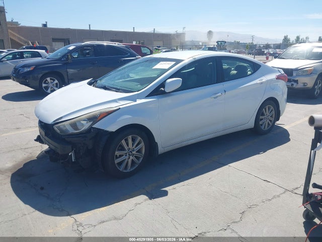 Hyundai ELANTRA SE 2015 5NPDH4AE9FH632289 Image 2