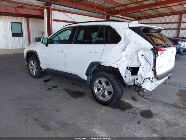 2021 Toyota Rav4 Xle მანქანა იყიდება აუქციონზე, vin: 2T3P1RFV5MW228340, აუქციონის ნომერი: 45291917