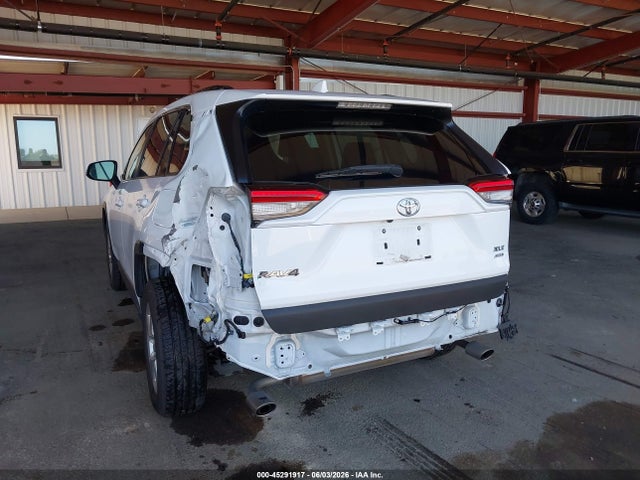 2021 Toyota Rav4 Xle მანქანა იყიდება აუქციონზე, vin: 2T3P1RFV5MW228340, აუქციონის ნომერი: 45291917