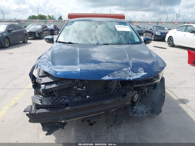1VWBA7A36JC001156 Volkswagen Passat 2.0t Se