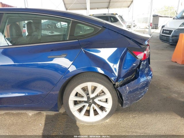Tesla Model 3 Long Range Dual Motor All-wheel Drive 2022 5YJ3E1EB5NF143954 Image 6