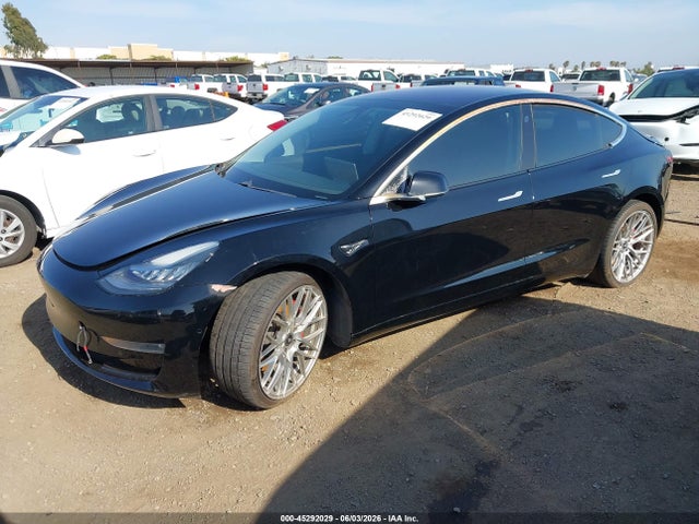 Продажа на аукционе авто 2018 Tesla Model 3 Long Range/performance, vin: 5YJ3E1EB9JF188132, номер лота: 45292029
