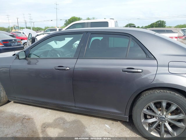 2C3CCAGG0EH383555 Chrysler 300 300s