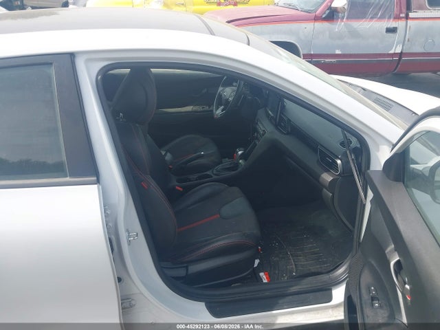 Продаж на аукціоні авто 2020 Hyundai Veloster Turbo, vin: KMHTH6AB9LU025867, номер лоту: 45292123