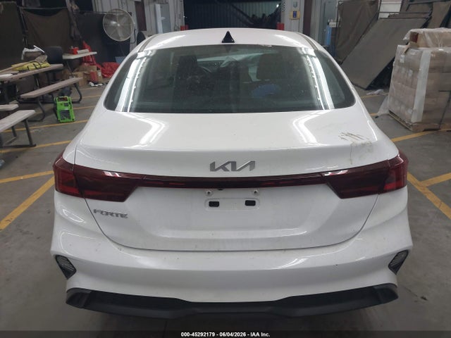 3KPF24AD4RE721021 KIA Forte Lxs