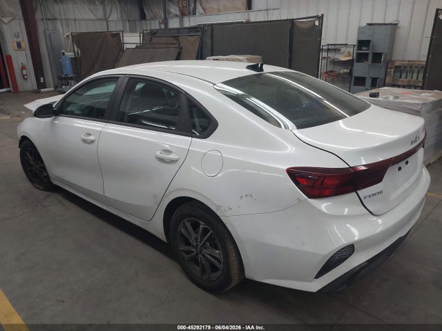 3KPF24AD4RE721021 KIA Forte Lxs