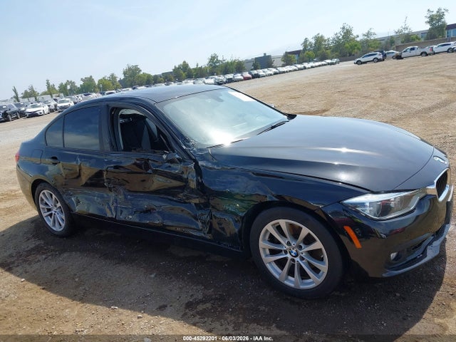 BMW 320i 2018 WBA8A9C5XJAH12667 Image 13