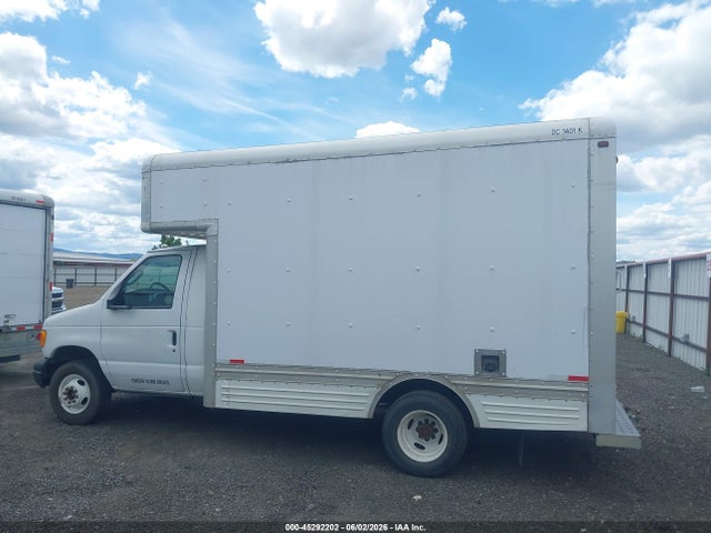 Продажа на аукционе авто 2007 Ford E-450 Cutaway, vin: 1FDXE45S07DB24172, номер лота: 45292202