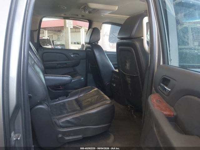 45292225 :رقم المزاد ، 3GNFK16358G275020 vin ، 2008 Chevrolet Suburban 1500 Ltz مزاد بيع