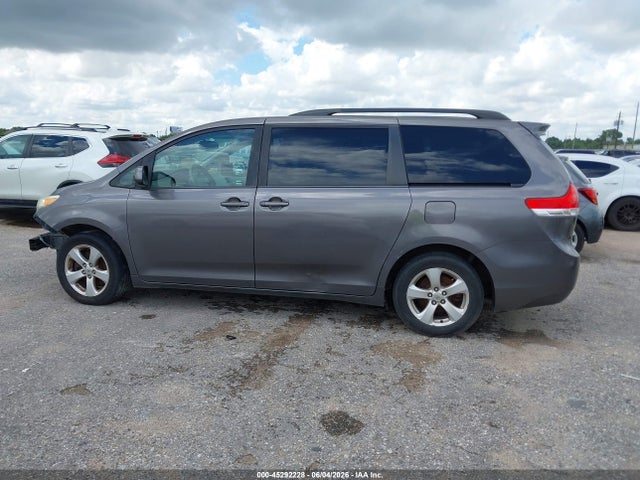 Auction sale of the 2014 Toyota Sienna Le V6 8 Passenger, vin: 5TDKK3DC7ES480261, lot number: 45292228