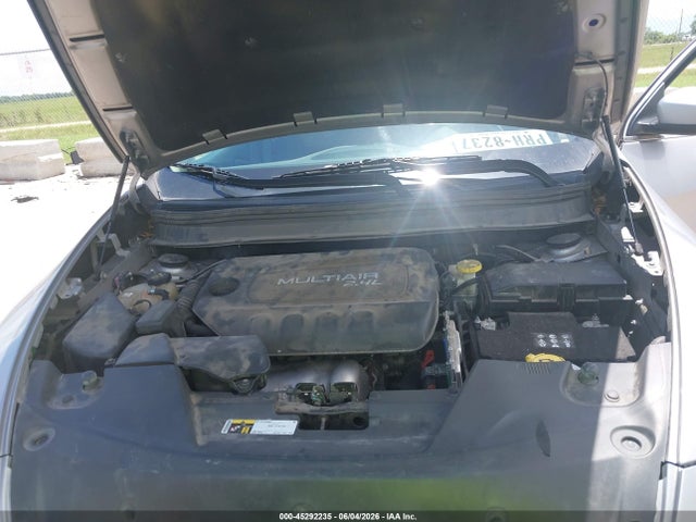 1C4PJLCBXJD574402 Jeep Cherokee Latitude Fwd