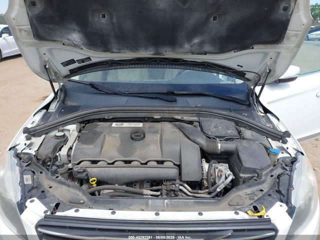 45292261 :رقم المزاد ، YV4902DZ6E2516495 vin ، 2014 Volvo Xc60 T6 R-design Premier Plus مزاد بيع