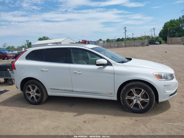 45292261 :رقم المزاد ، YV4902DZ6E2516495 vin ، 2014 Volvo Xc60 T6 R-design Premier Plus مزاد بيع