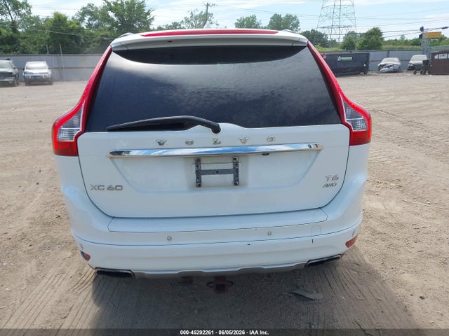 45292261 :رقم المزاد ، YV4902DZ6E2516495 vin ، 2014 Volvo Xc60 T6 R-design Premier Plus مزاد بيع