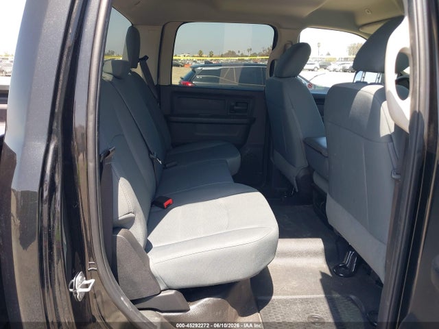 45292272 :رقم المزاد ، 3C63R3CT8HG718985 vin ، 2017 Ram 3500 Tradesman  4x4 6'4 Box مزاد بيع