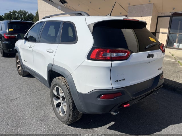 45292279 :رقم المزاد ، 1C4PJMBS3FW619697 vin ، 2015 Jeep Cherokee Trailhawk مزاد بيع