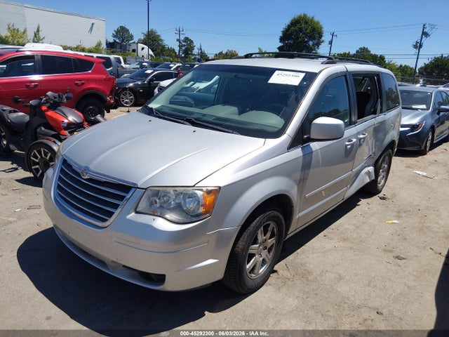 45292300 :رقم المزاد ، 2A4RR5D12AR413617 vin ، 2010 Chrysler Town & Country Touring مزاد بيع