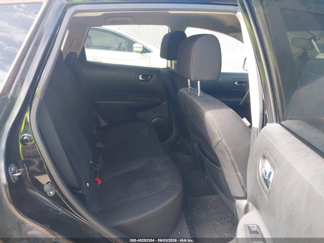 JN8AS5MT3FW663606 Nissan Rogue Select S