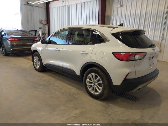 Ford ESCAPE SE 2020 1FMCU0G69LUA78748 Image 3