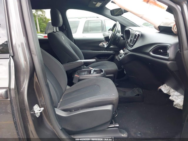 45292329 :رقم المزاد ، 2C4RC1FG8KR633332 vin ، 2019 Chrysler Pacifica Touring Plus مزاد بيع