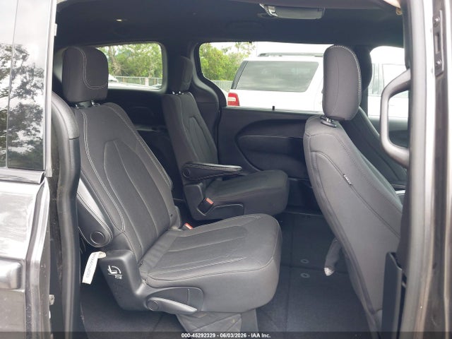 45292329 :رقم المزاد ، 2C4RC1FG8KR633332 vin ، 2019 Chrysler Pacifica Touring Plus مزاد بيع