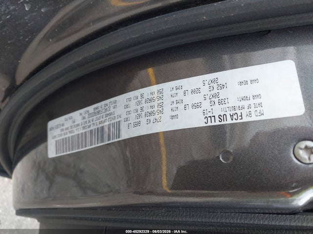 45292329 :رقم المزاد ، 2C4RC1FG8KR633332 vin ، 2019 Chrysler Pacifica Touring Plus مزاد بيع