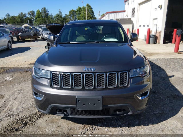 1C4RJFAG3KC837037 Jeep Grand Cherokee Laredo E 4x4