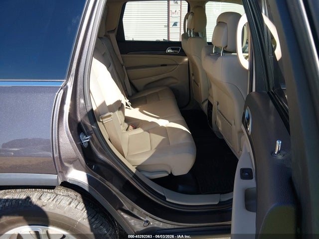 1C4RJFAG3KC837037 Jeep Grand Cherokee Laredo E 4x4