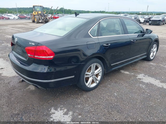 2012 Volkswagen Passat 3.6l V6 Sel Premium მანქანა იყიდება აუქციონზე, vin: 1VWCM7A33CC066576, აუქციონის ნომერი: 45292364