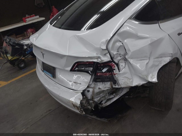 Продаж на аукціоні авто 2019 Tesla Model 3 Long Range/performance, vin: 5YJ3E1EB5KF469443, номер лоту: 45292365