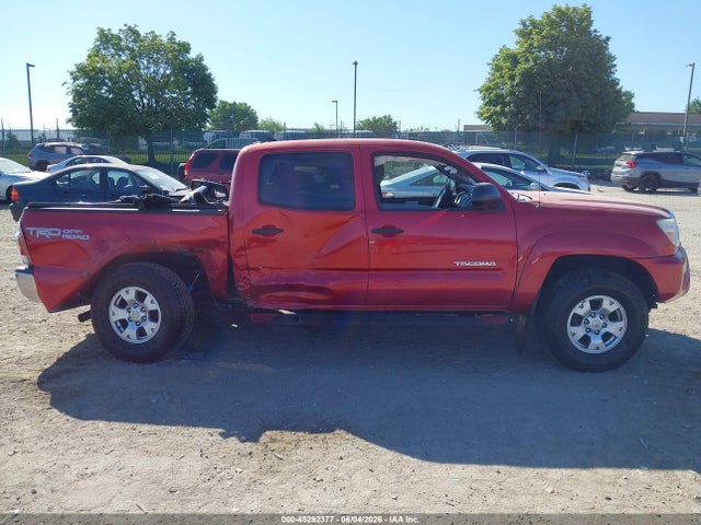 Toyota Tacoma Base V6 2015 3TMLU4EN7FM165577 Image 12