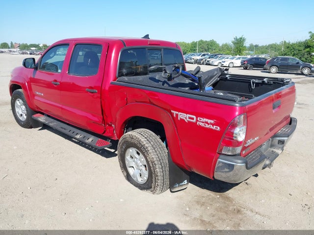 Toyota Tacoma Base V6 2015 3TMLU4EN7FM165577 Image 3