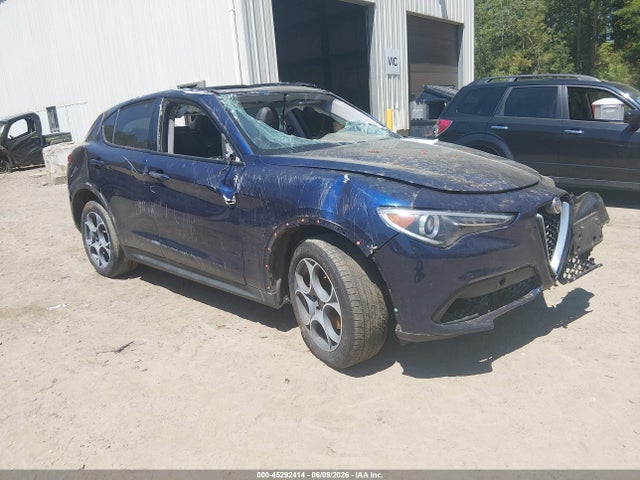 Продаж на аукціоні авто 2018 Alfa Romeo Stelvio Sport Awd, vin: ZASFAKPN2J7B80991, номер лоту: 45292414
